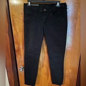 Black Toothpick Jeans